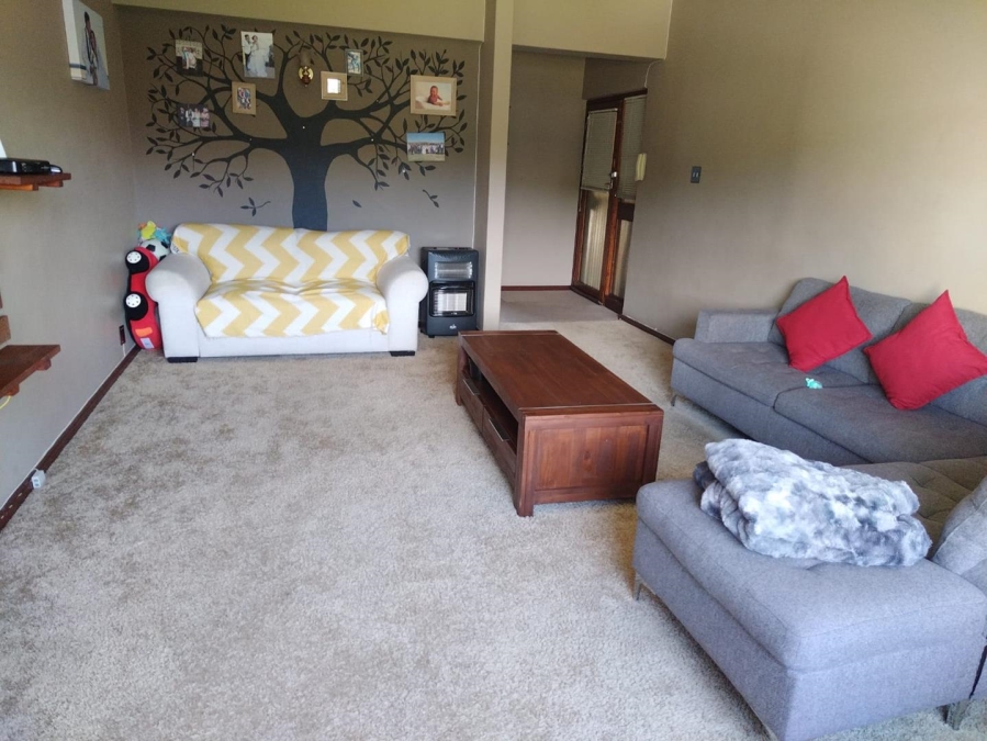 To Let 2 Bedroom Property for Rent in Oostersee Western Cape